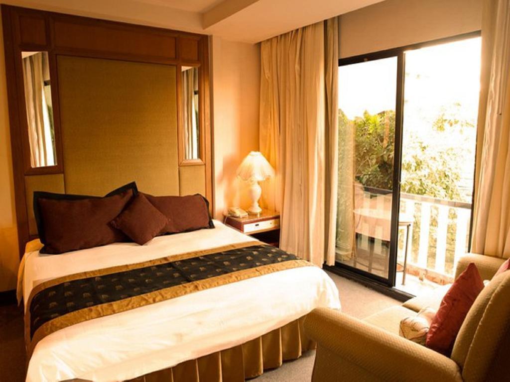 Diamond City Hotel Sha Certified Bangkok Extérieur photo